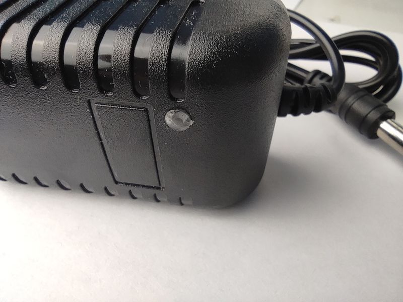 Зарядний пристрій дитячого електромобіля Bambi 6V 700mAh роз'єм 5 мм zu-6-700 фото