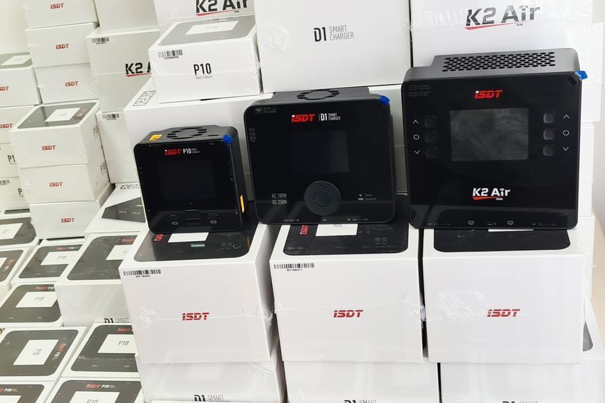 Зарядное устройство дуо универсальное ISDT P10 10A 250W без блока питания ISDT-P10 фото